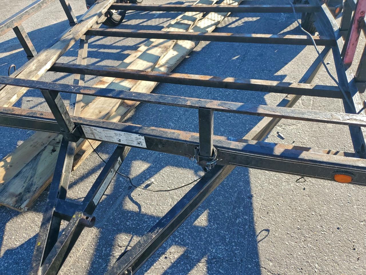 Loat Trailer Image 8