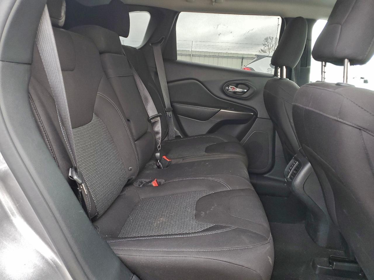 Jeep Grand Cherokee Latitude Image 10