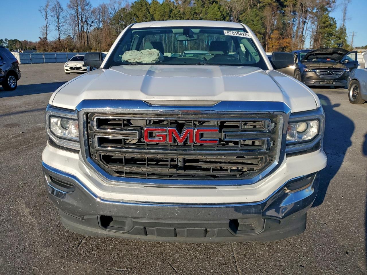 GMC Sierra C1500 Image 5