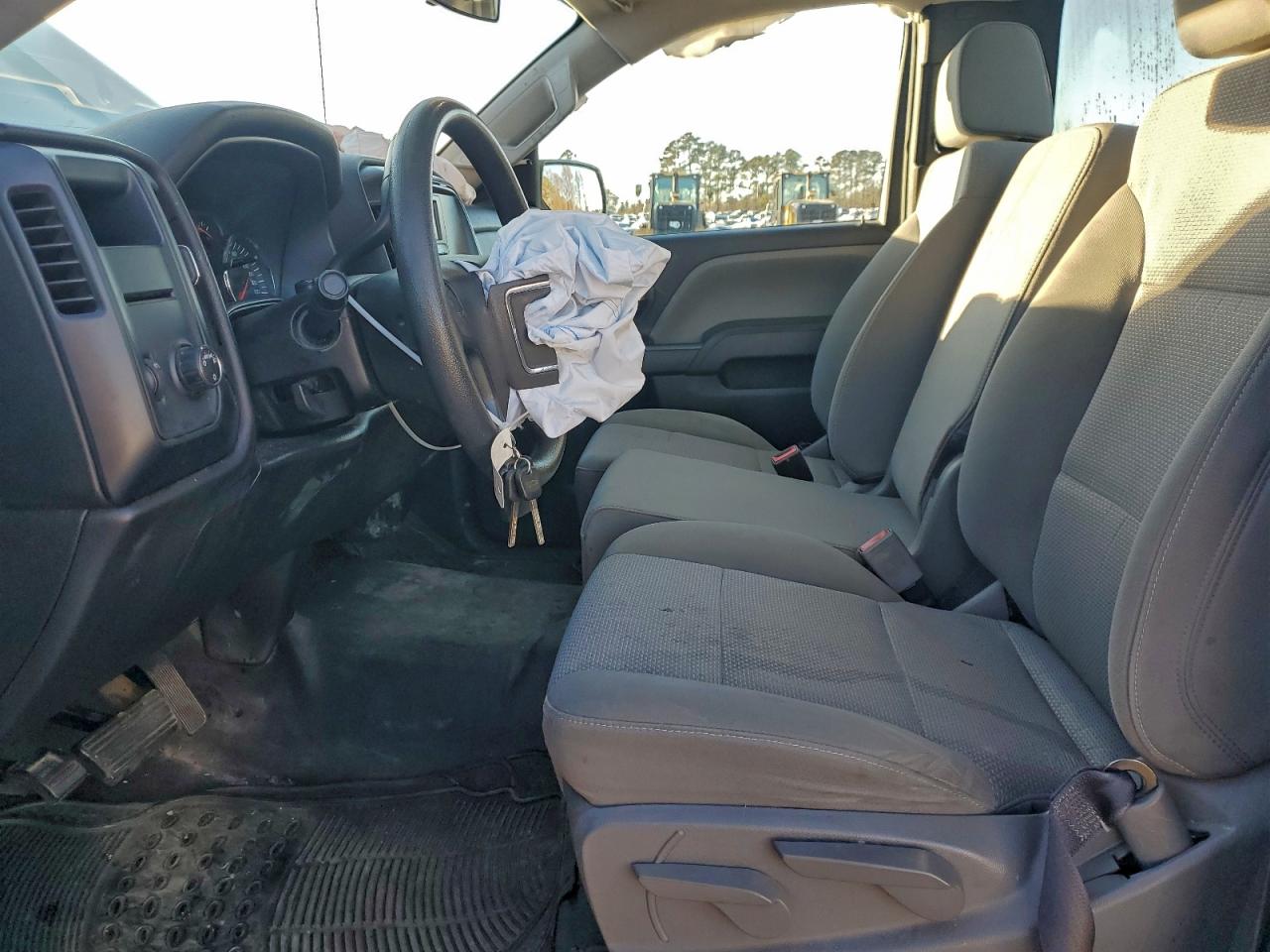 GMC Sierra C1500 Image 3