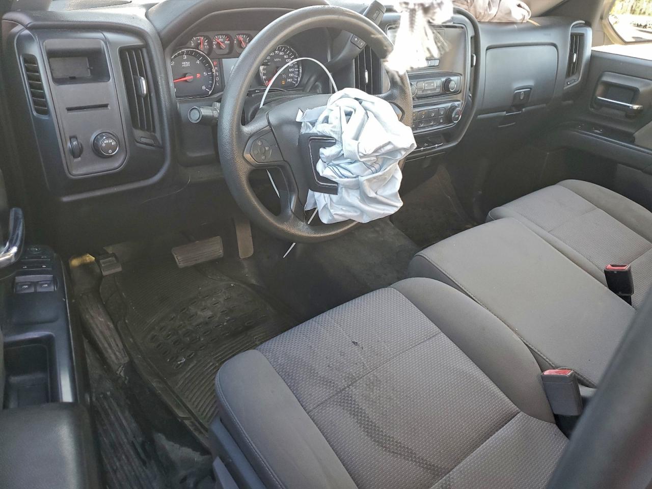 GMC Sierra C1500 Image 4