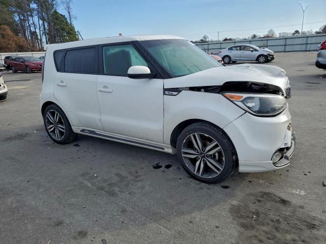 Kia Soul + Image 10