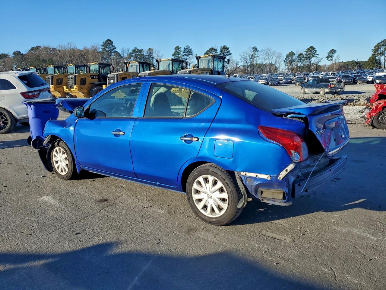 Nissan Versa S Image 11