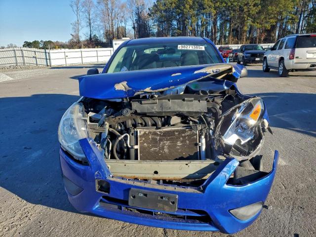 Nissan Versa S Image 4