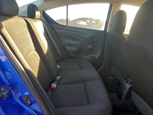 Nissan Versa S Image 9