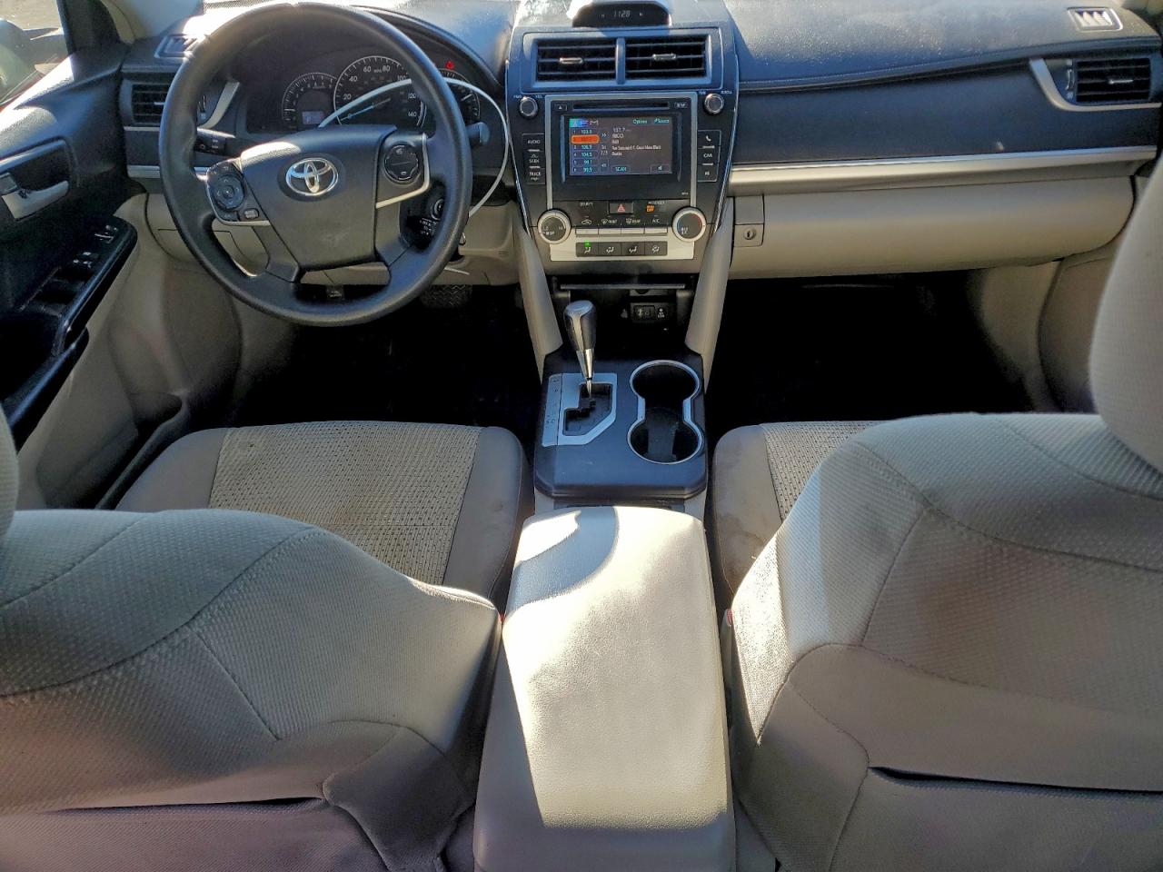 Toyota Camry Base Image 5