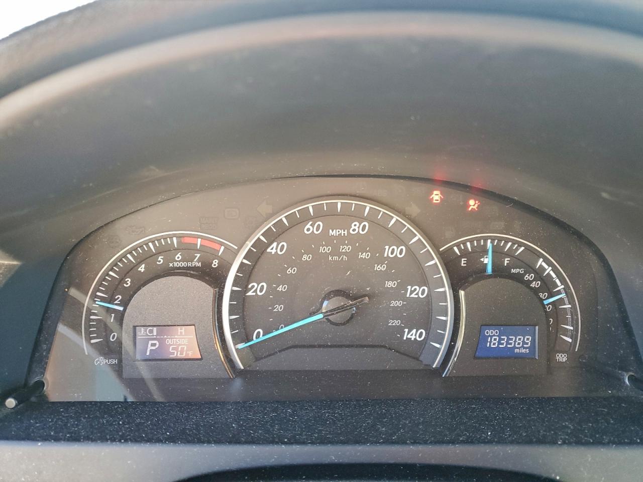 Toyota Camry Base Image 12