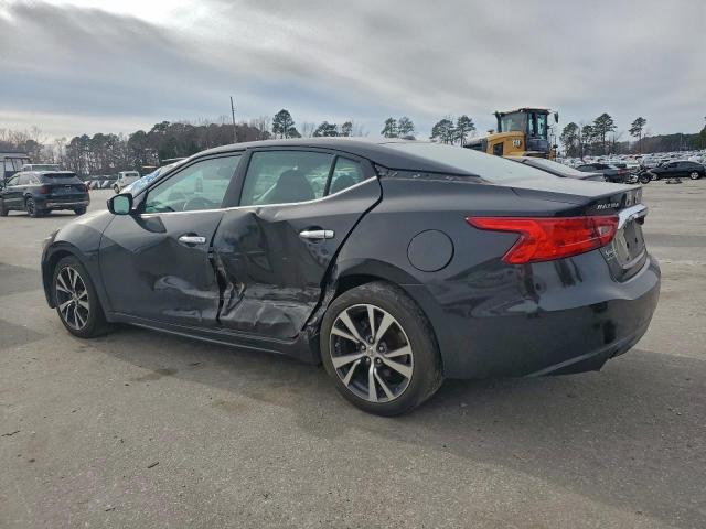 Nissan Maxima 3.5s Image 3