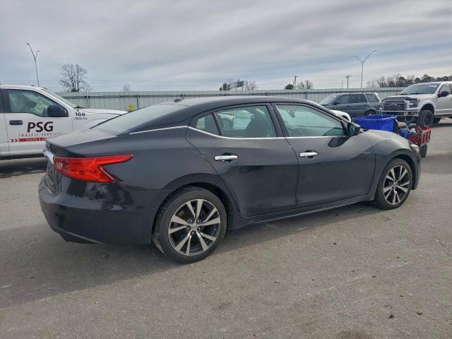 Nissan Maxima 3.5s Image 4