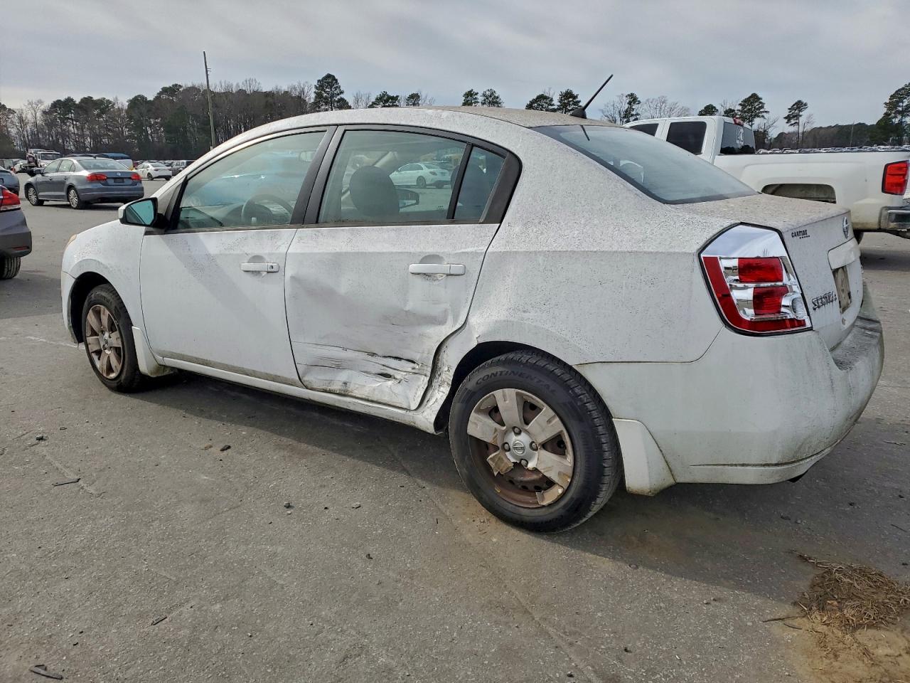 Nissan Sentra 2.0 Image 2