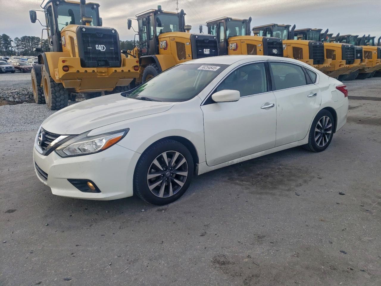 Nissan Altima 2.5 Image 1