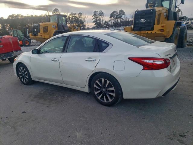 Nissan Altima 2.5 Image 7