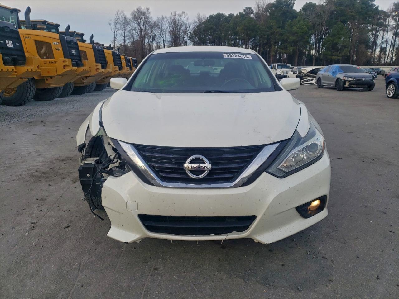 Nissan Altima 2.5 Image 4
