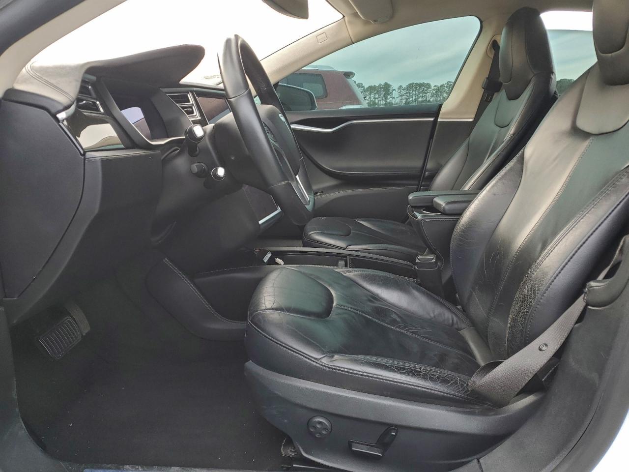 Tesla Model S 60 Image 9