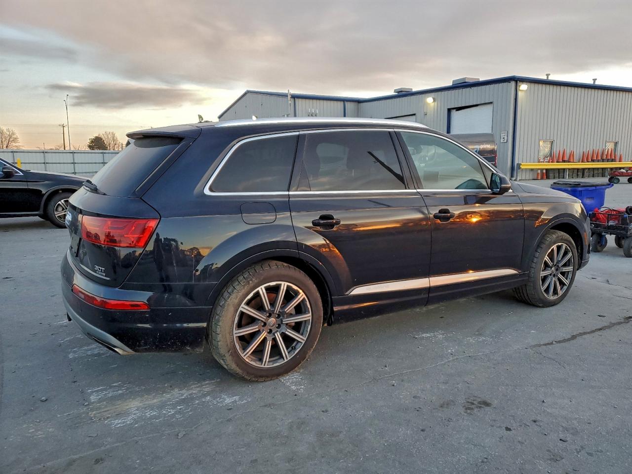 Audi Q7 Premium Plus Image 2