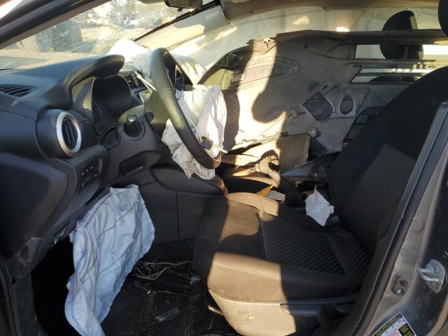 Nissan Versa S Image 9