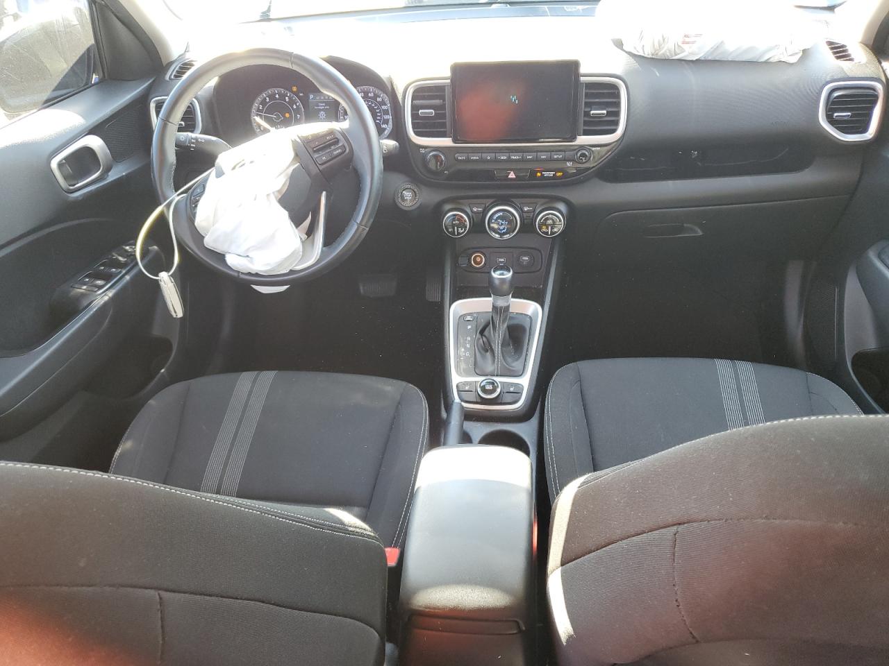 Hyundai VENUE Sel Image 12