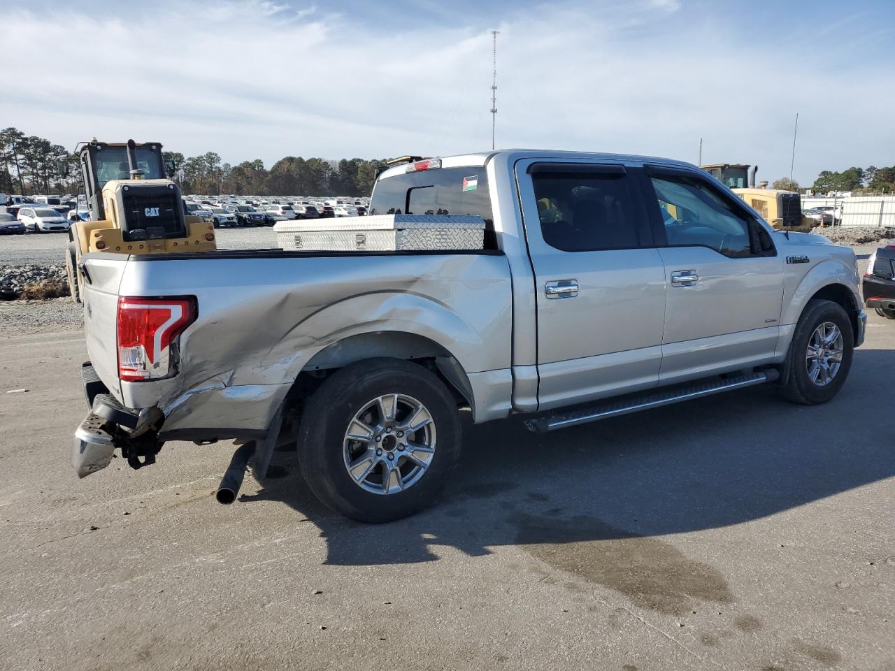 Ford F-150 Supercrew Image 8