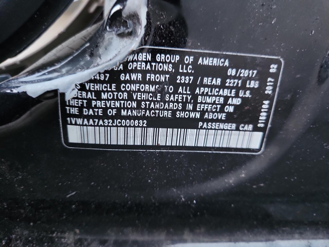 Volkswagen Passat S Image 10