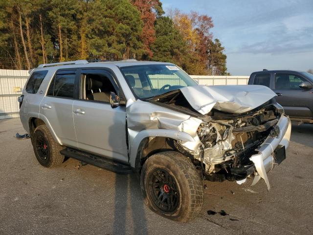 Toyota 4Runner Sr5/sr5 Premium Image 3