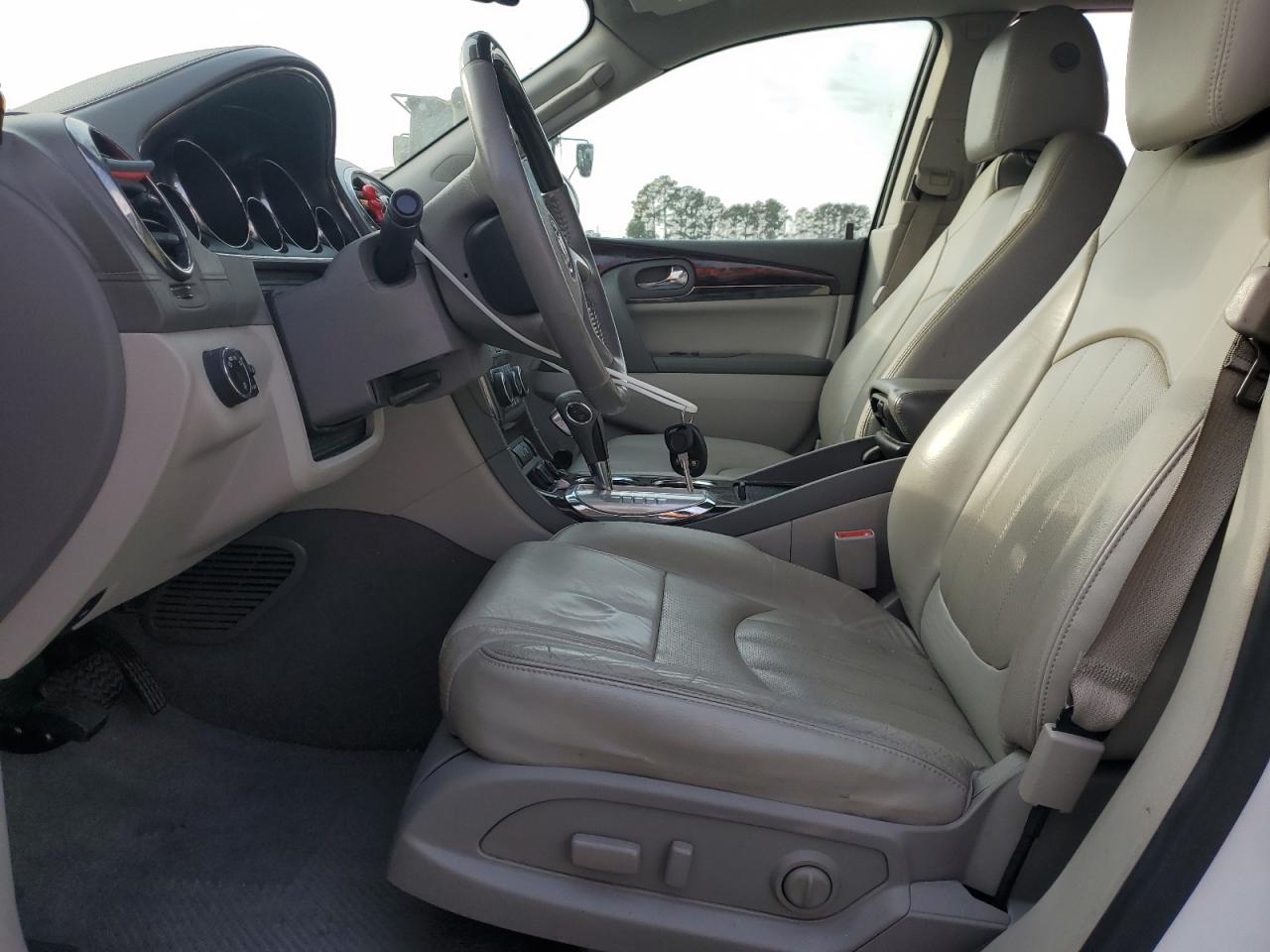 Buick Enclave Image 4