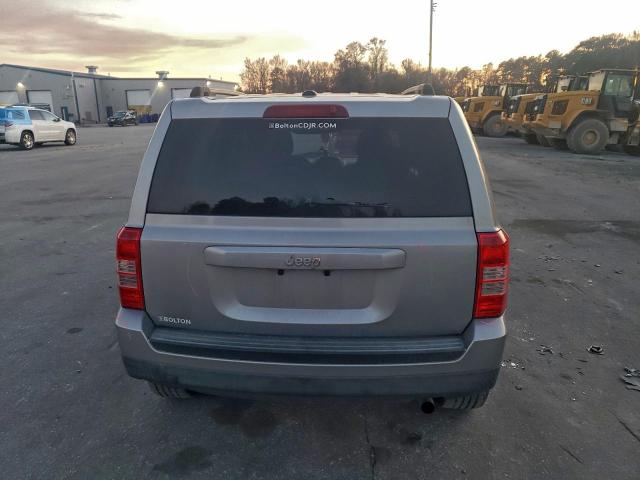 Jeep Patriot Sport Image 7