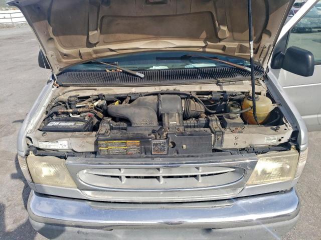 Ford Econoline E350 Super Duty Wagon Image 10