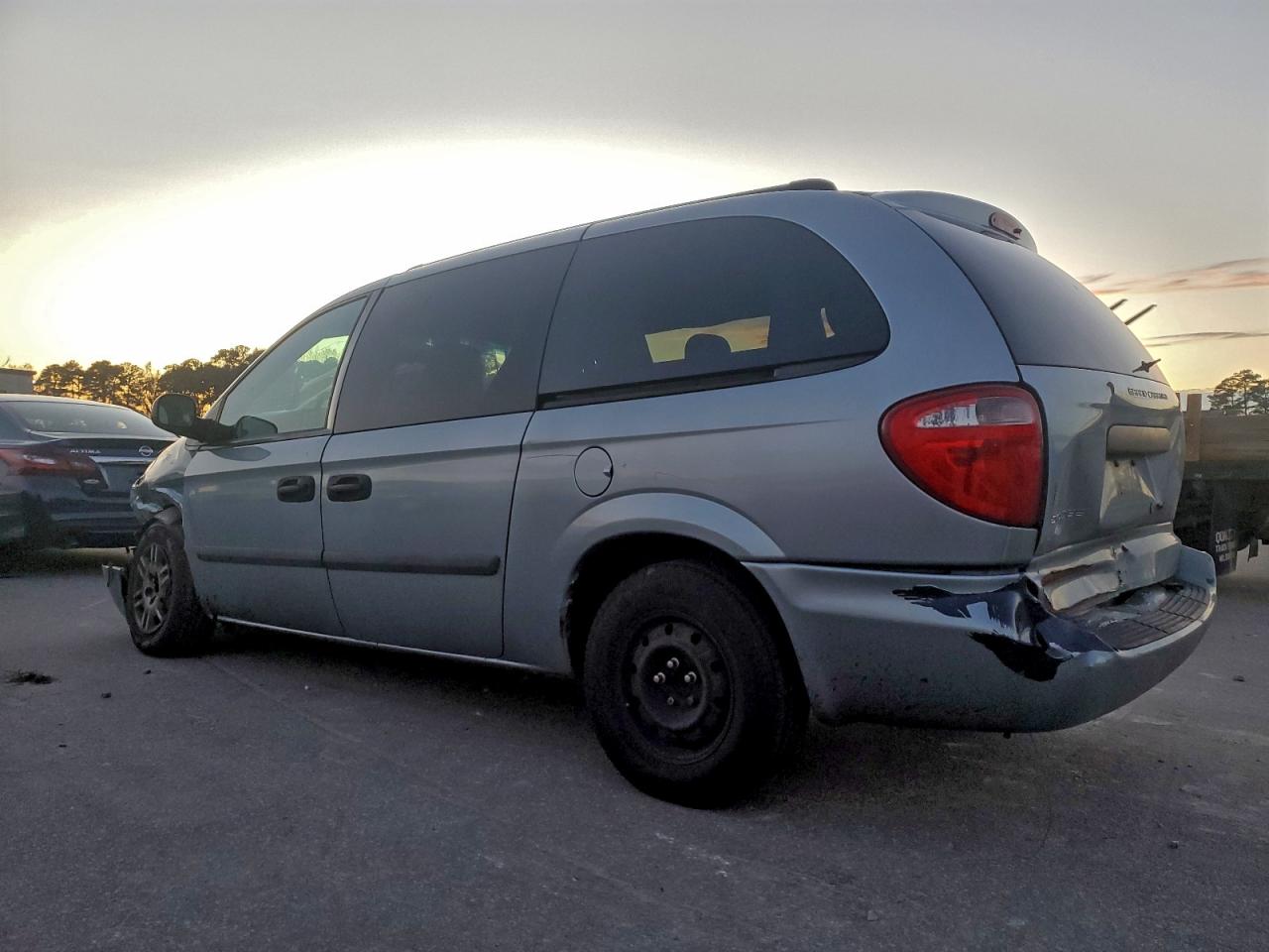 Dodge Caravan Se Image 4