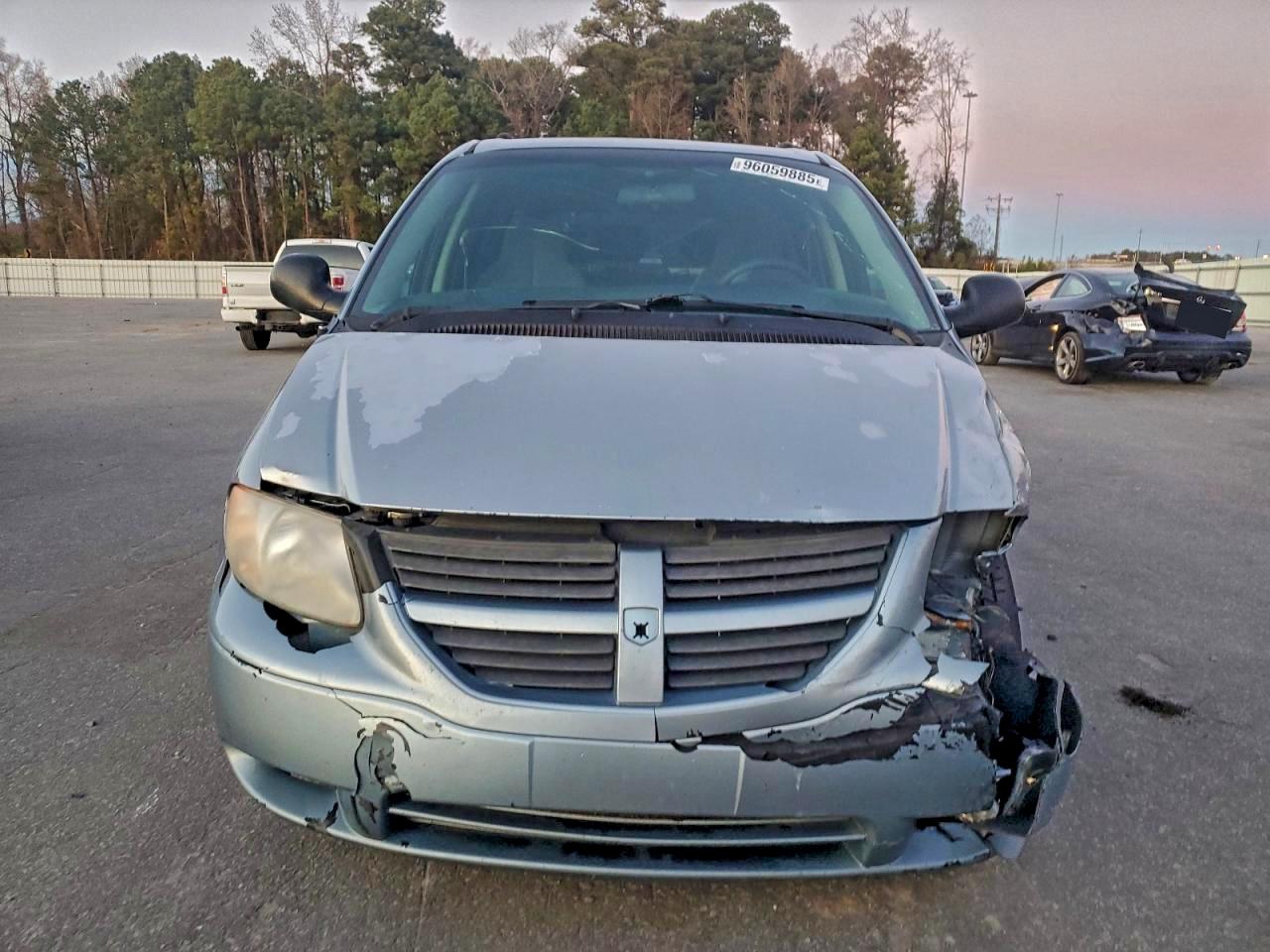 Dodge Caravan Se Image 3