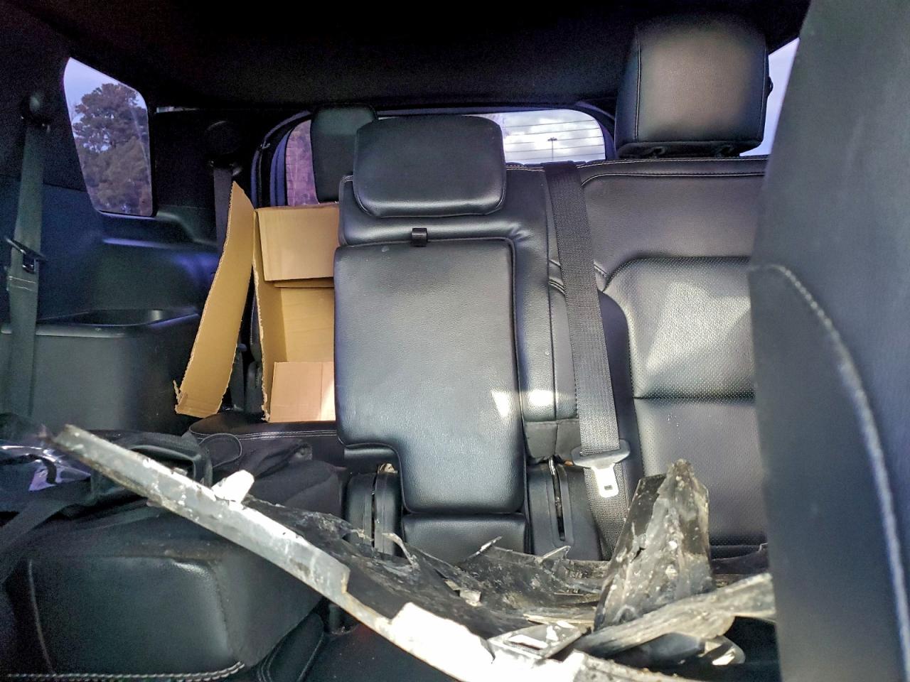 Ford Explorer Limited Image 6