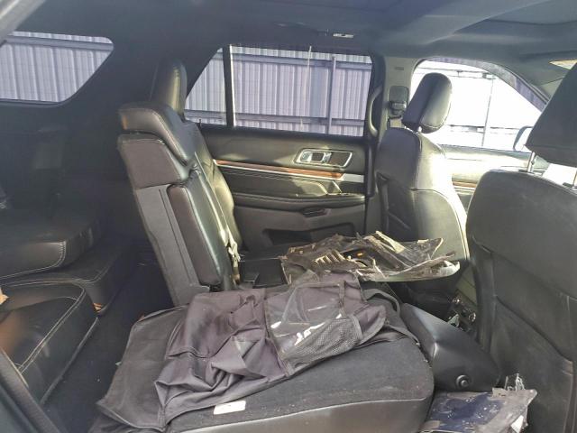 Ford Explorer Limited Image 11