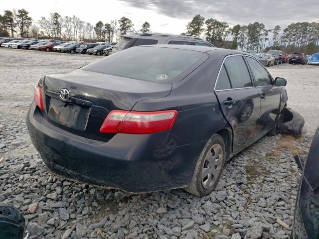 Toyota Camry Base Image 12