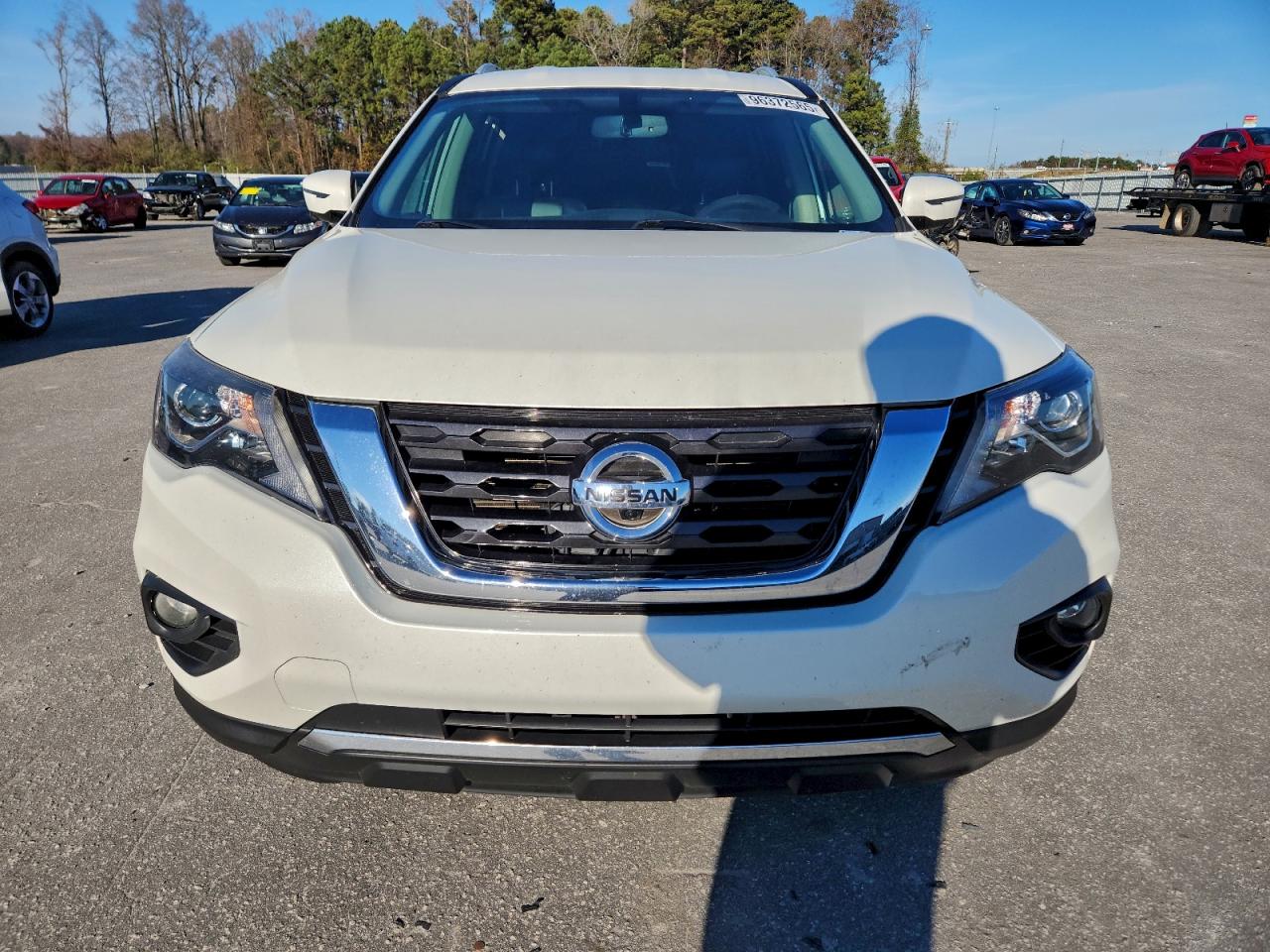 Nissan Pathfinder S Image 5