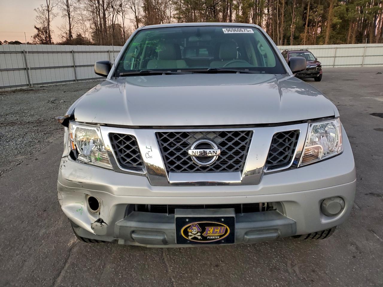 Nissan Frontier S Image 4