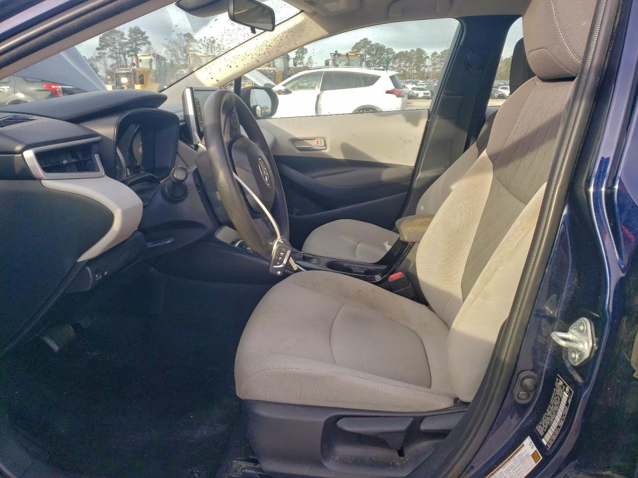 Toyota Corolla Le Image 10