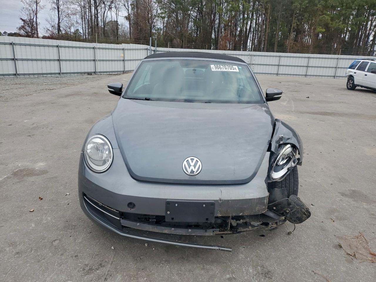 Volkswagen Beetle Image 7