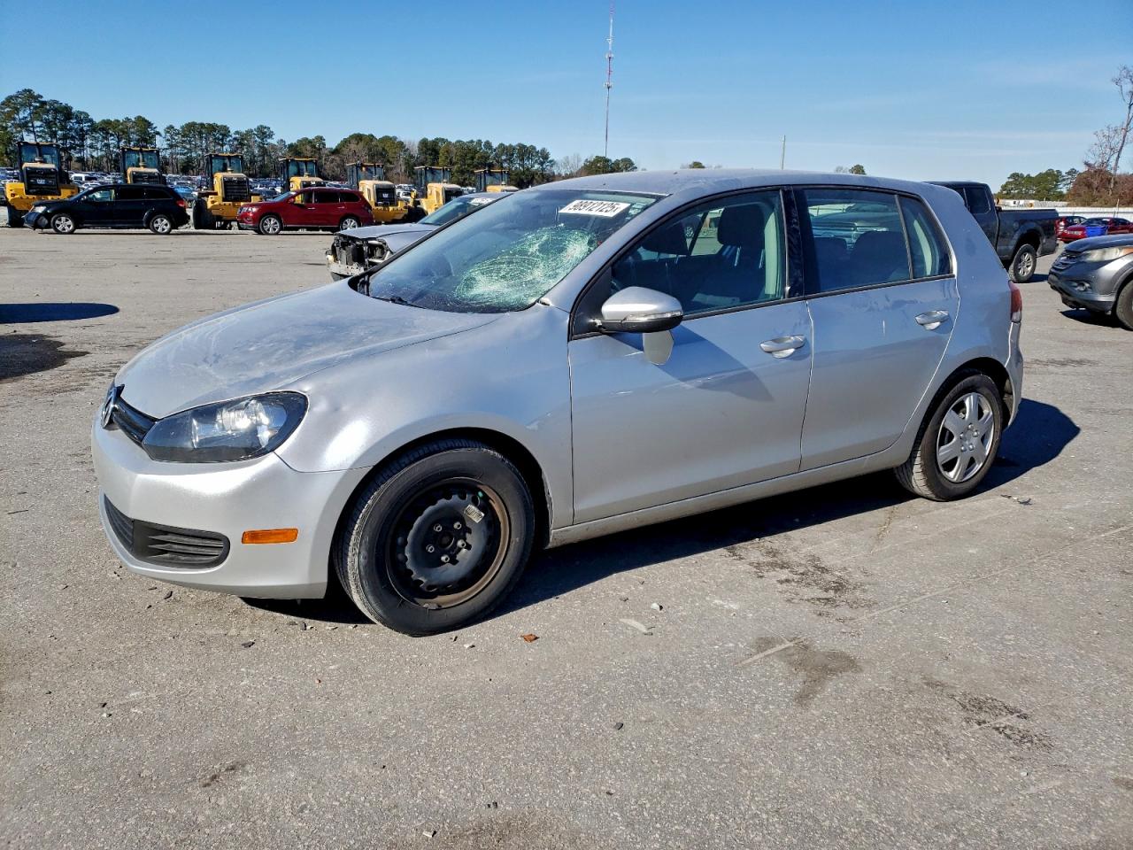 Volkswagen Golf Image 1