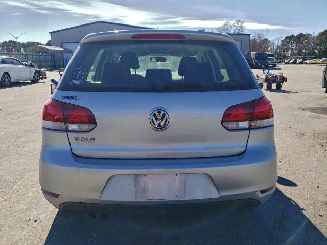 Volkswagen Golf Image 3