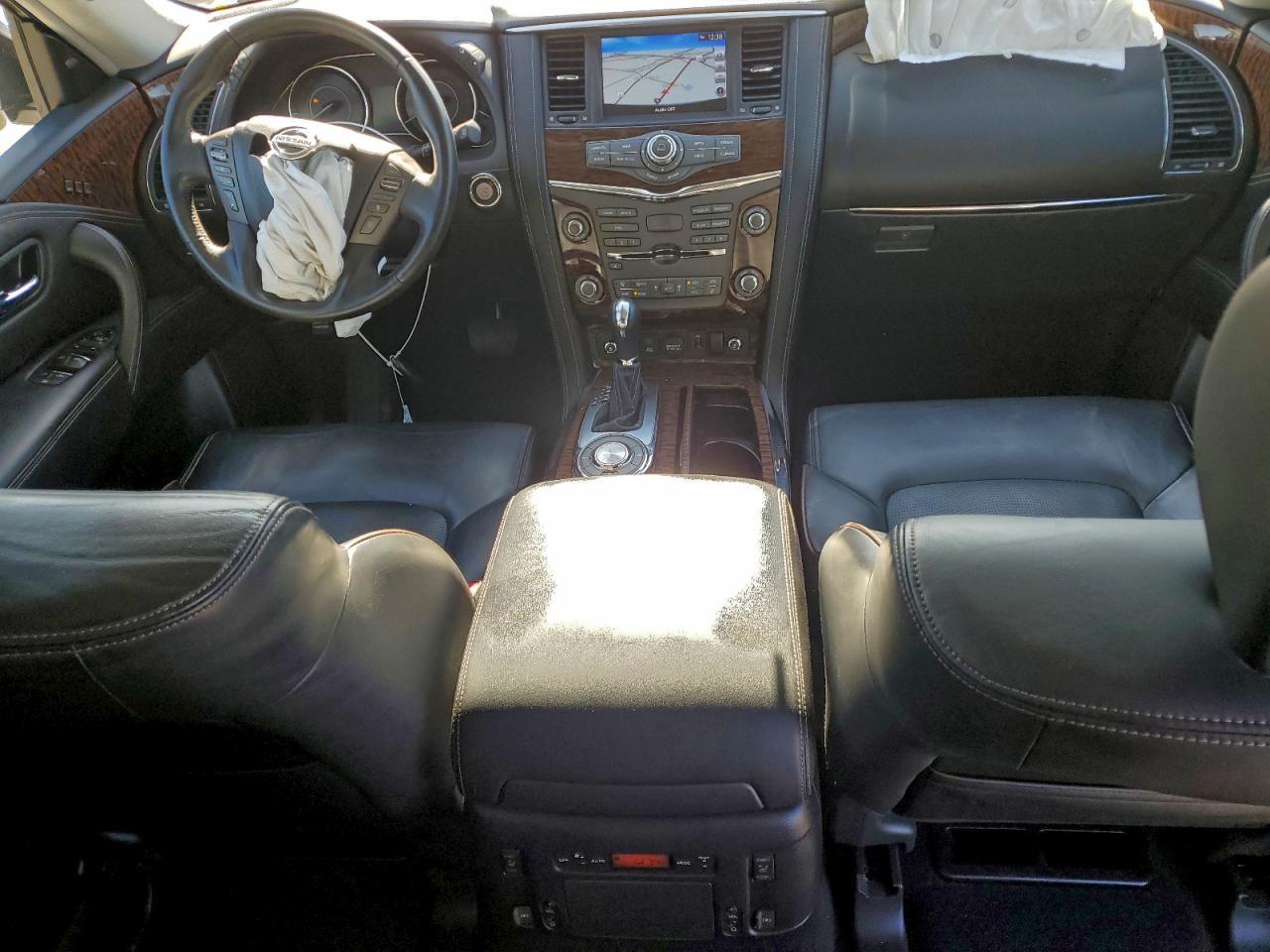 Nissan Armada Platinum Image 4