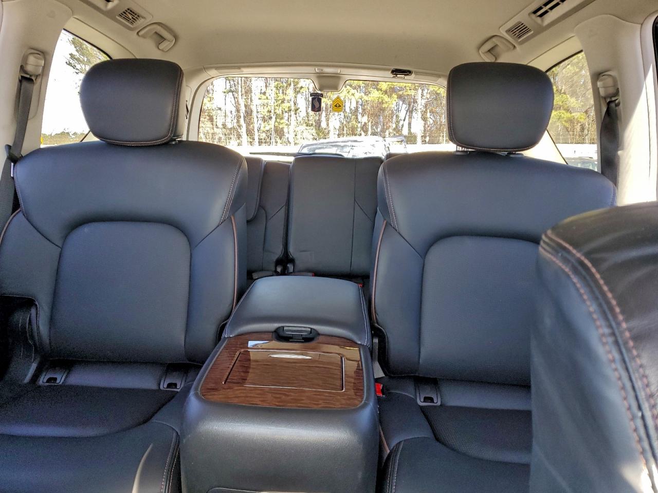 Nissan Armada Platinum Image 11