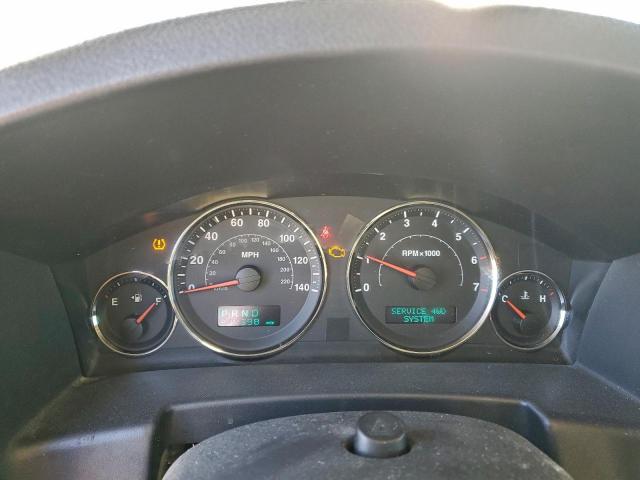 Jeep Commander Image 8