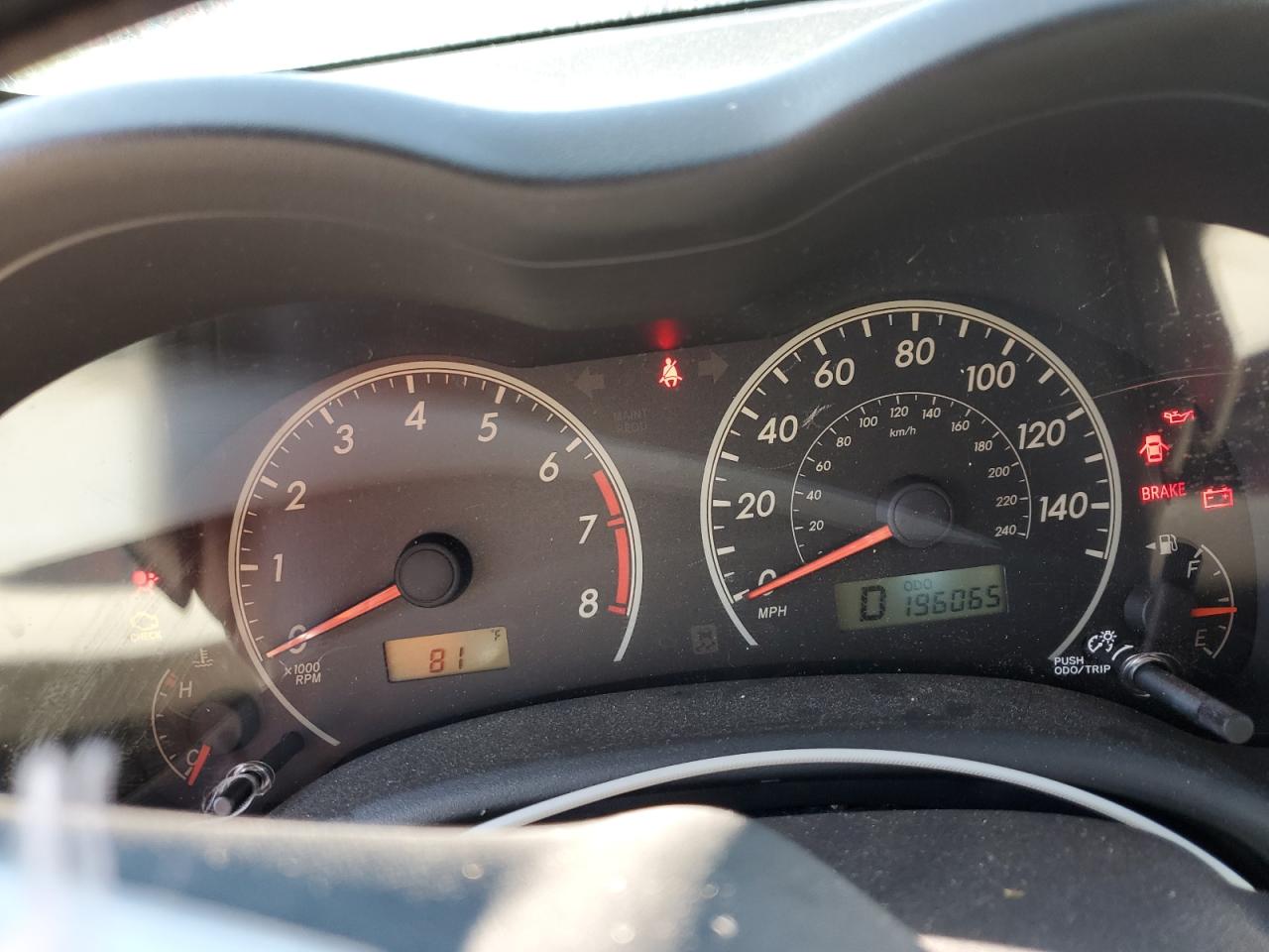 Toyota Corolla Base Image 9