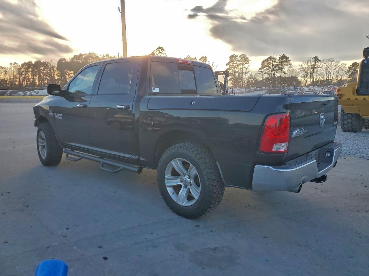 Ram 1500 Slt Image 7