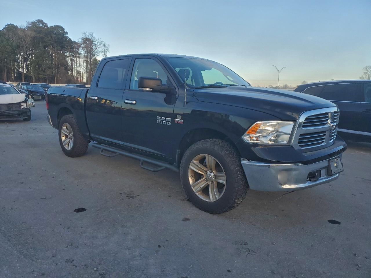 Ram 1500 Slt Image 3