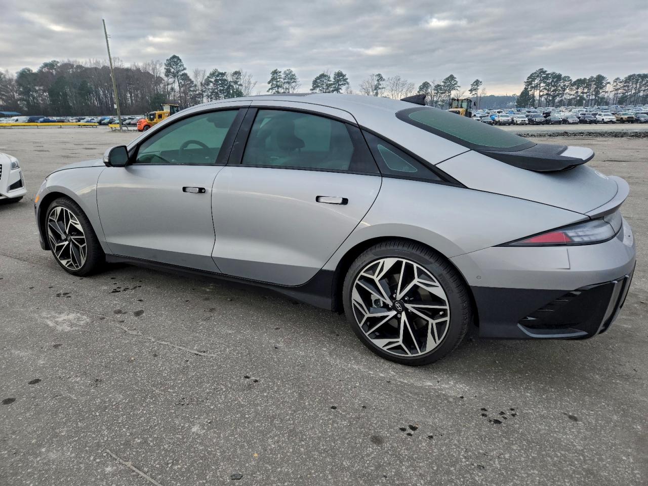 Hyundai Ioniq Limited Image 10