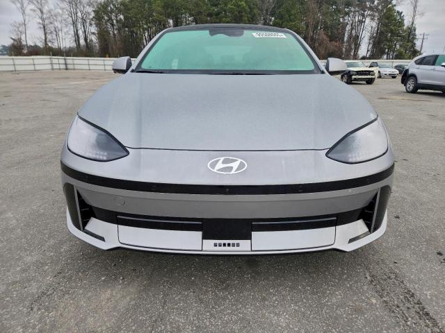 Hyundai Ioniq Limited Image 4