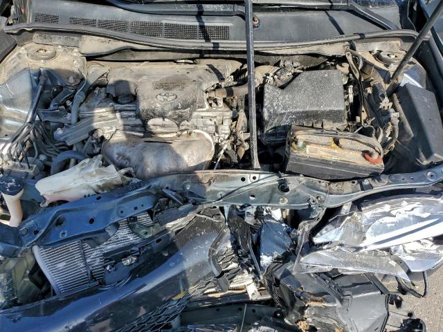 Toyota Camry Le Image 7