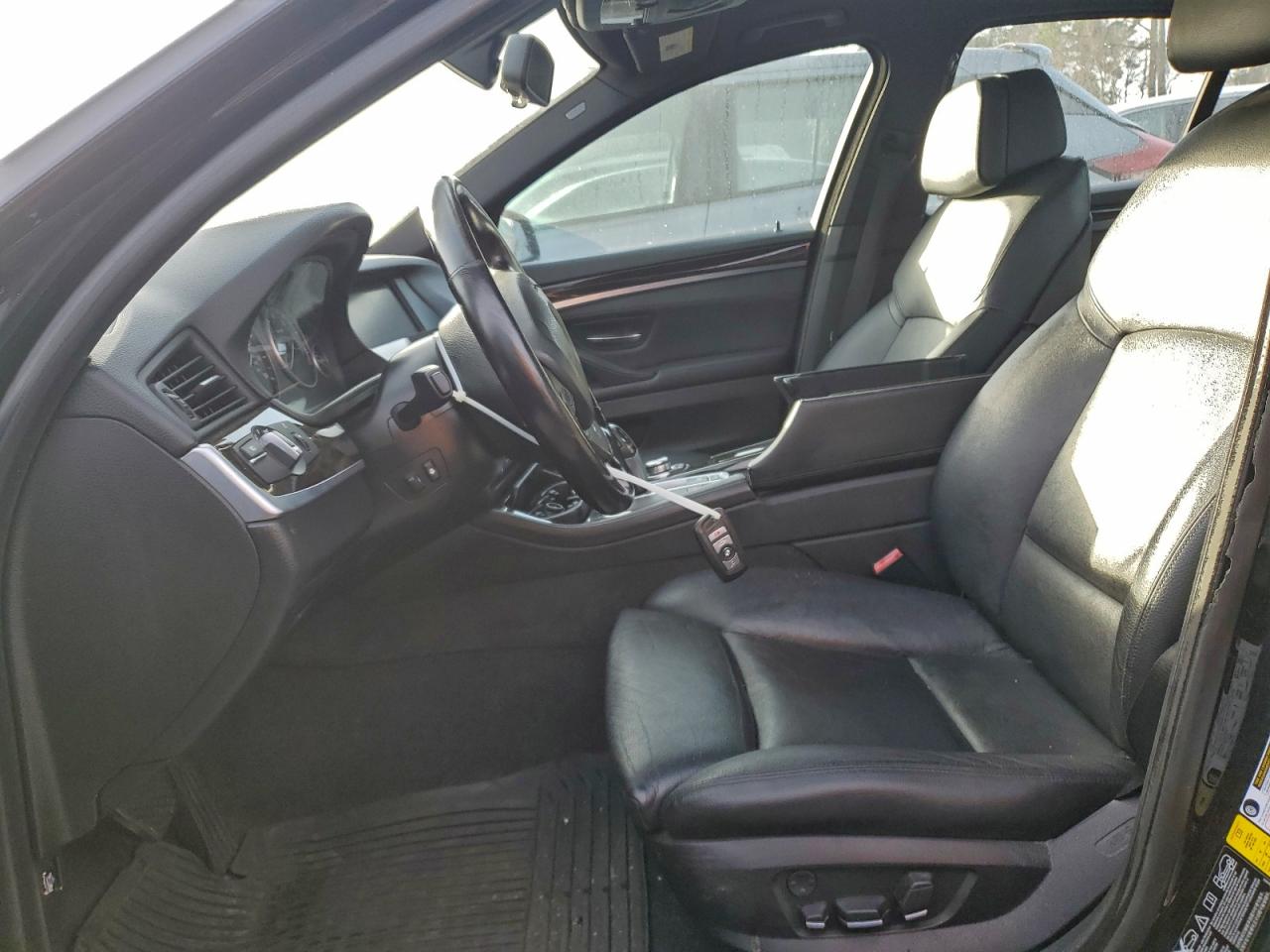 BMW 5 Series Xi Image 4