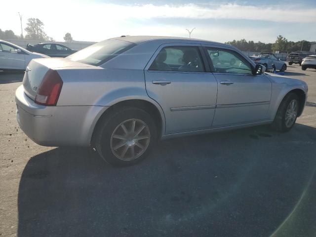 Chrysler 300 Touring Image 5