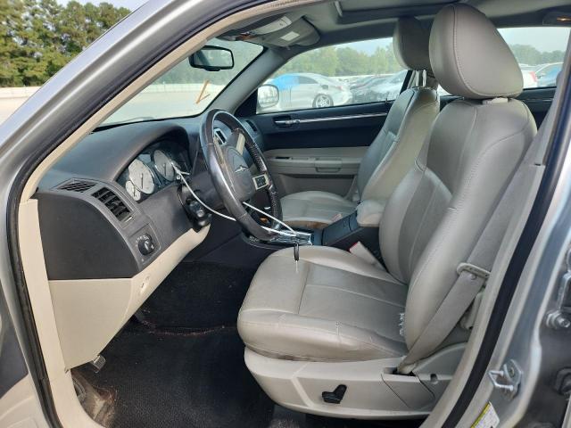 Chrysler 300 Touring Image 9